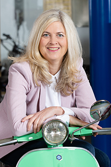 b-9812_Erika_klein